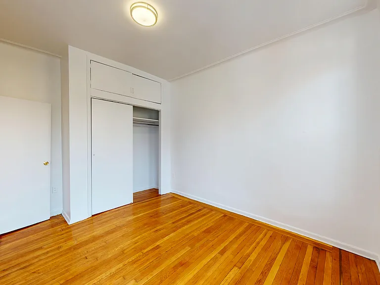 78 W 11th St #4 — Photo 10