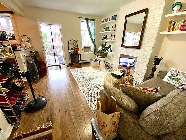 247 Grove St #2 — Photo 6