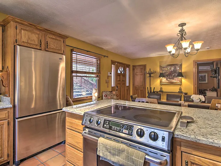 500 Lynn Cove Rd — Photo 24