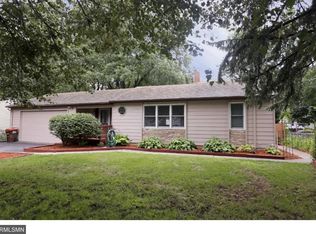 1452 Burke Ave E, Maplewood, MN 55109