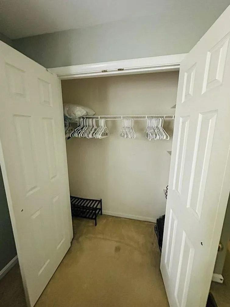 2 bed, 2.0 bath, 2720 sqft, $1,451 — Photo 3