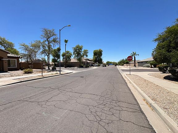 5th image of 1575 S 173rd Dr