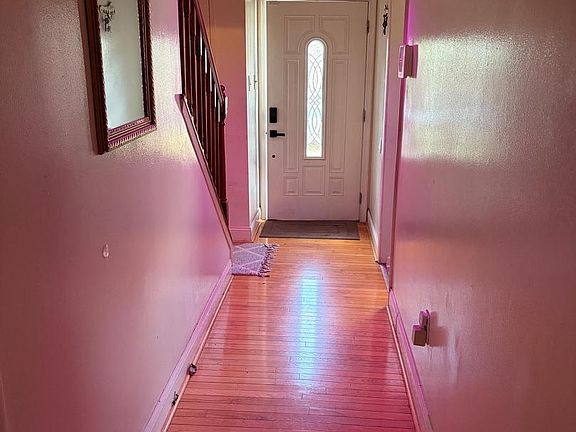 3rd image of 1391 Ironwood St