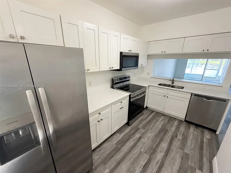 3152 SW 49th St #126 — Photo 5