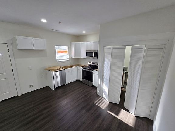 5th image of 706 4th Ave E #A