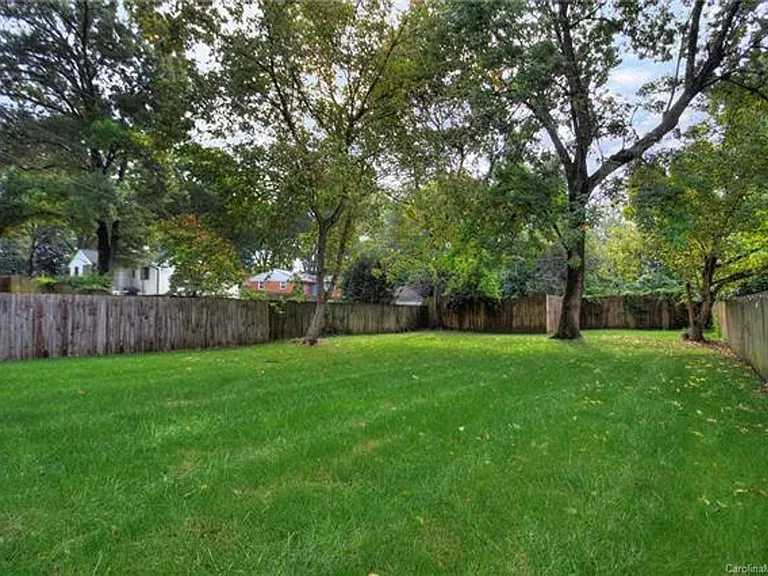 3215 Cambridge Rd — Photo 15