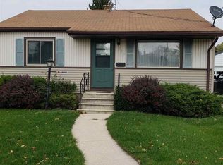 291 18th St, Fond Du Lac, WI 54935