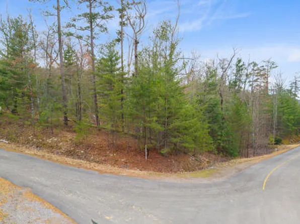 514 Percussion Ct, Walland, TN 37886