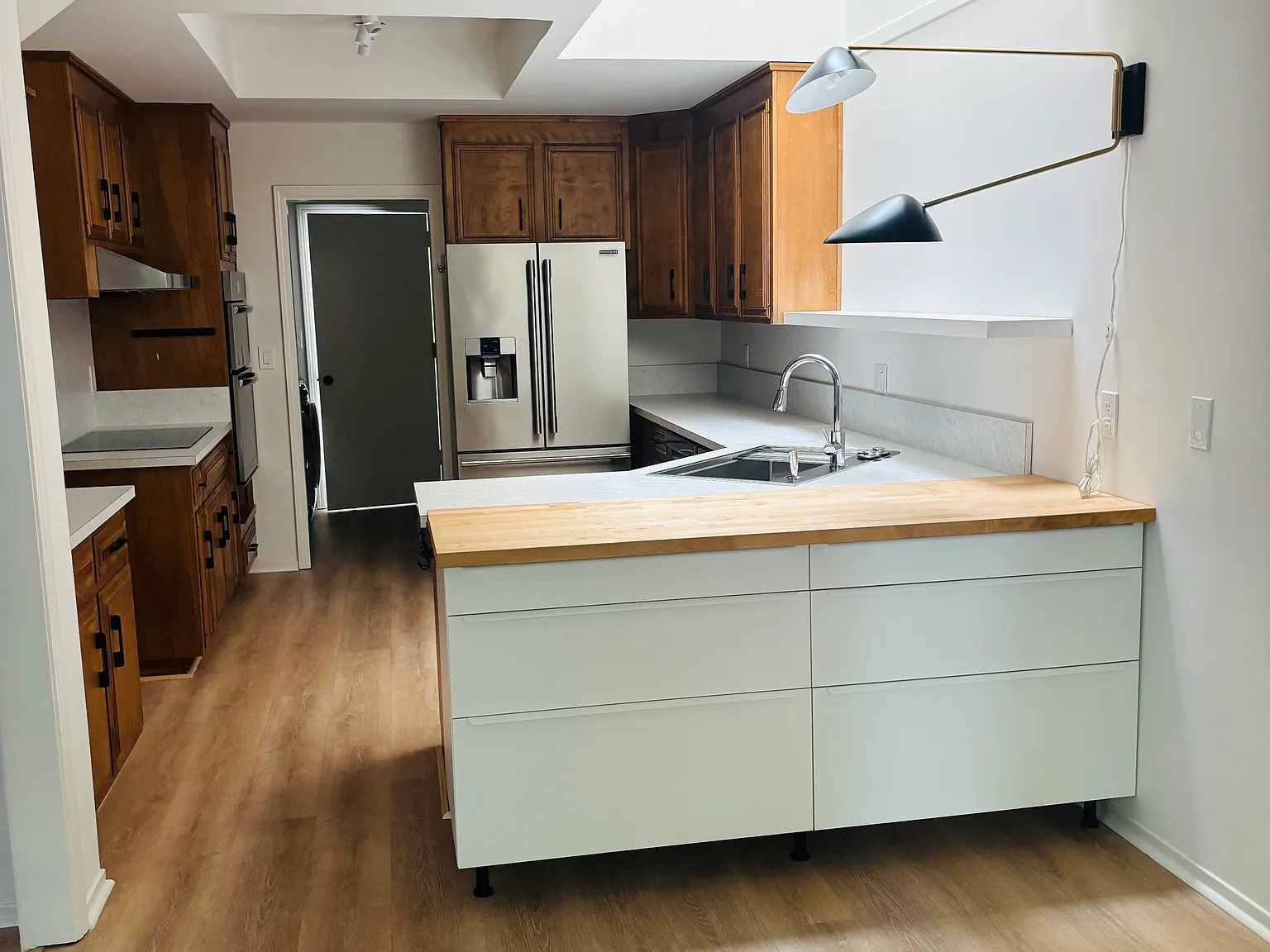 2 bed, 2020 sqft, $8,500 — Photo 4