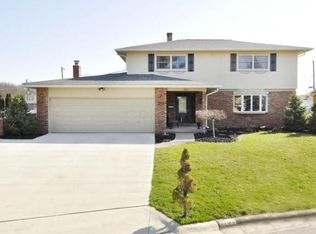 2793 Longfield Rd, Columbus, OH 43204