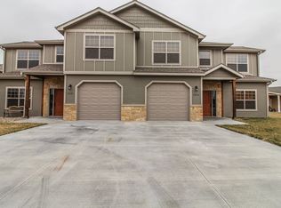 2603 Buttonwood Dr, Manhattan, KS 66502