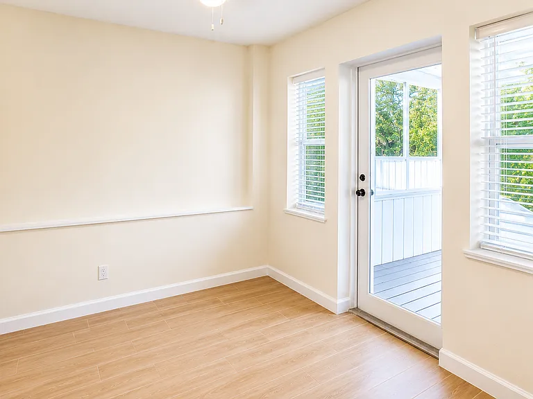 1311 Emma Dr — Photo 6