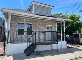 199 Beach 24th St, Far Rockaway, NY 11691