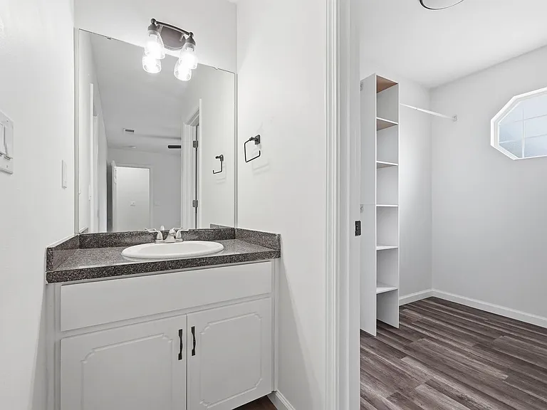 403B Yancey St — Photo 25
