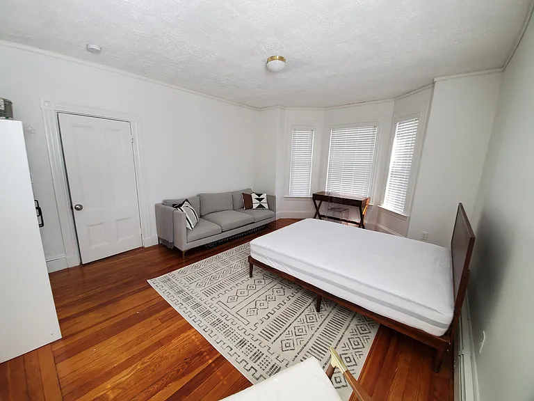70 Draper St #1.5 — Photo 38
