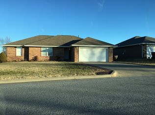 3939 W Eaglecrest St, Battlefield, MO 65619