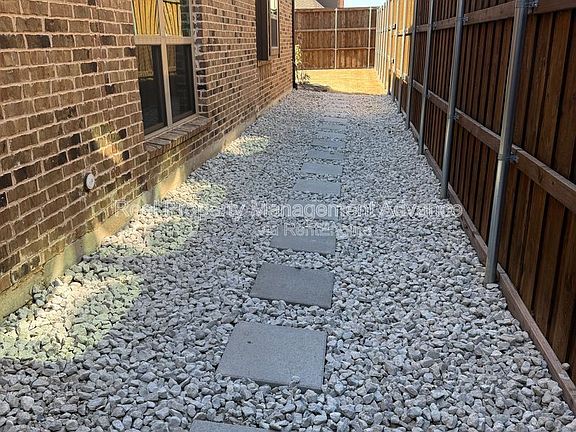 5th image of 14617 Shady Grove Ln