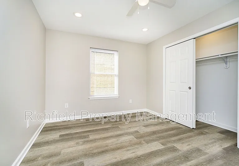 420 S Hamilton Ave #A — Photo 23