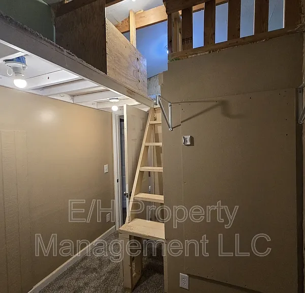 635 N Andover Rd — Photo 22
