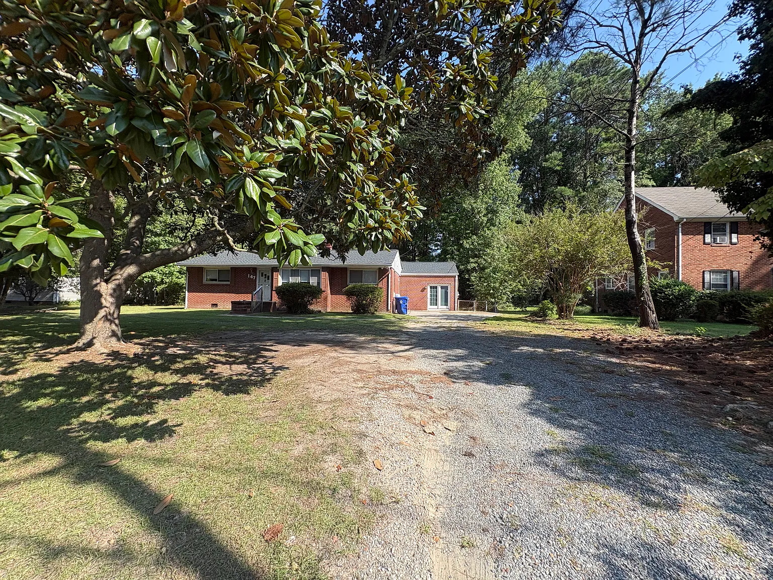 4 bed, 1139 sqft, $2,100 — Photo 1