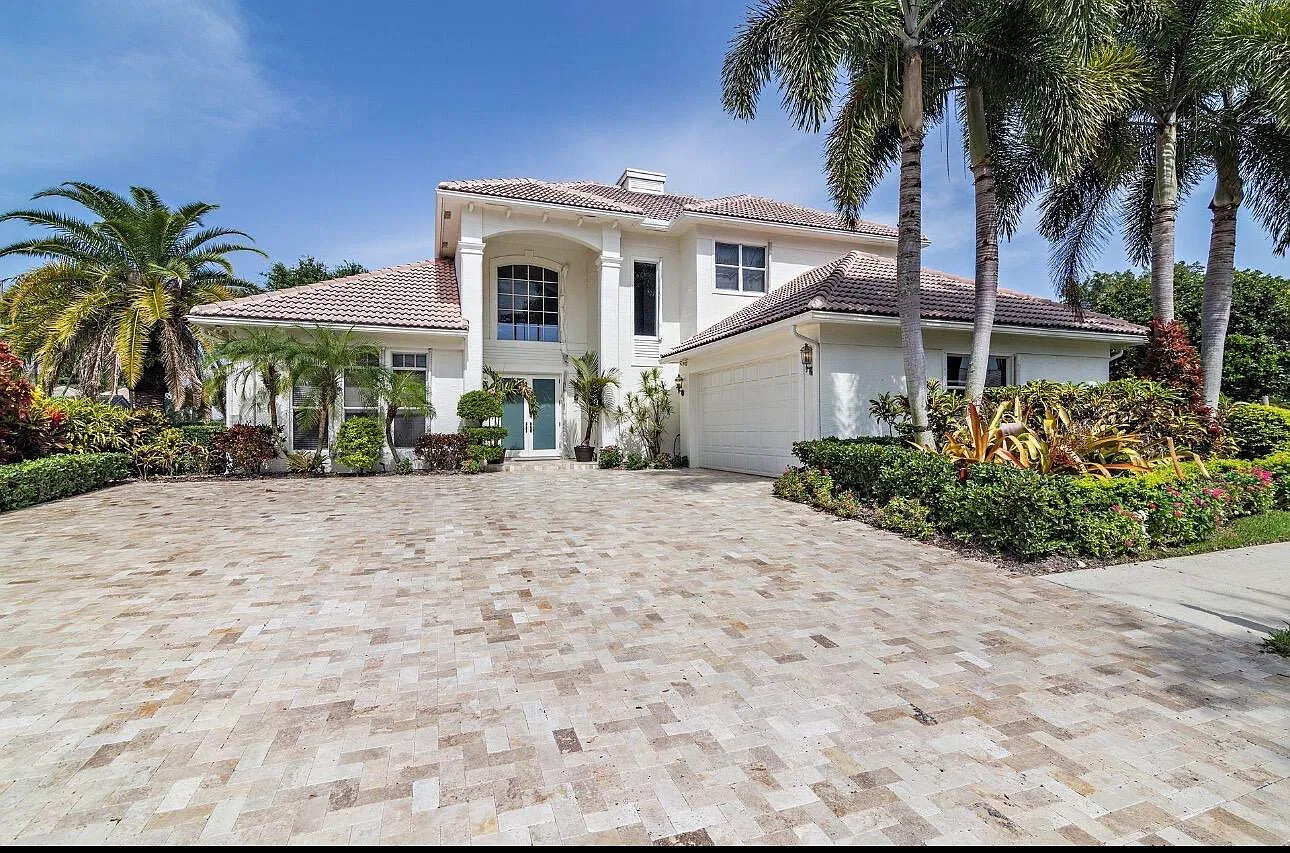5 bed, 4.0 bath, 3266 sqft, $15,000 — Photo 1