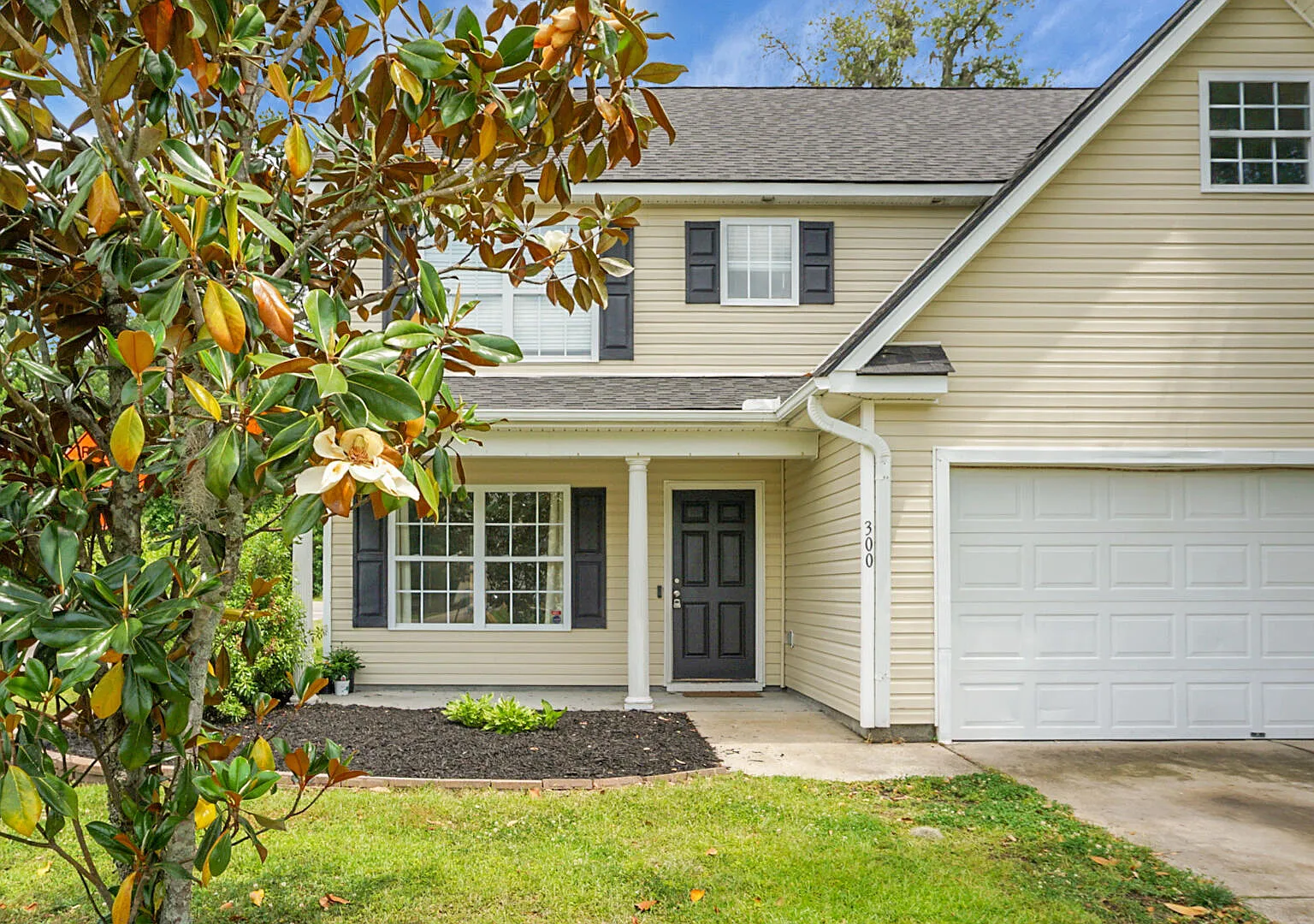 5 bed, 3.5 bath, 2163 sqft, $2,400 — Photo 3