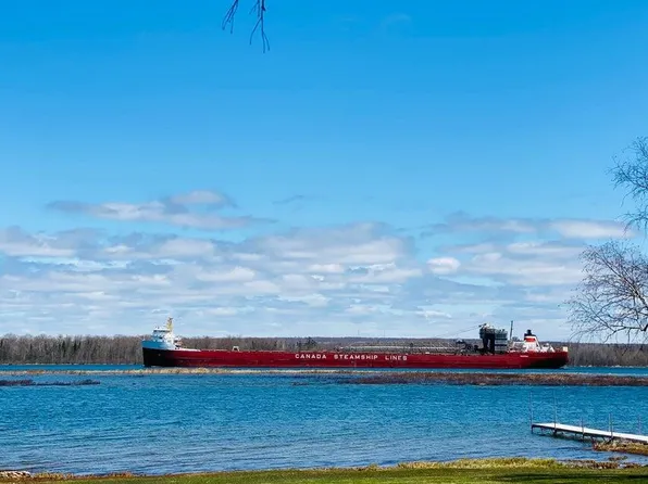 Riverside Dr, Sault Sainte Marie, MI 49783