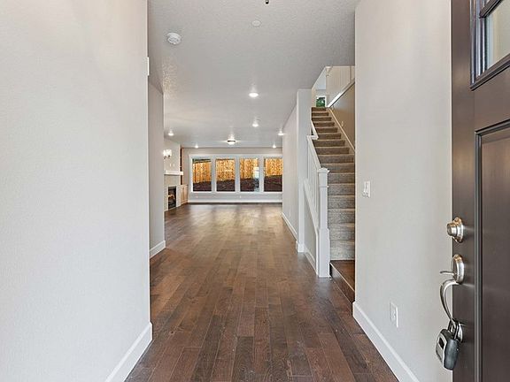 The Layne - Entry