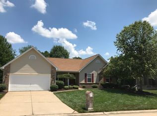 4831 Greenburg Dr, Saint Peters, MO