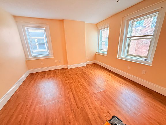 5th image of 6 University Rd #408A