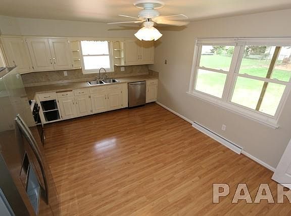 4th image of 3926 N Brookside Dr