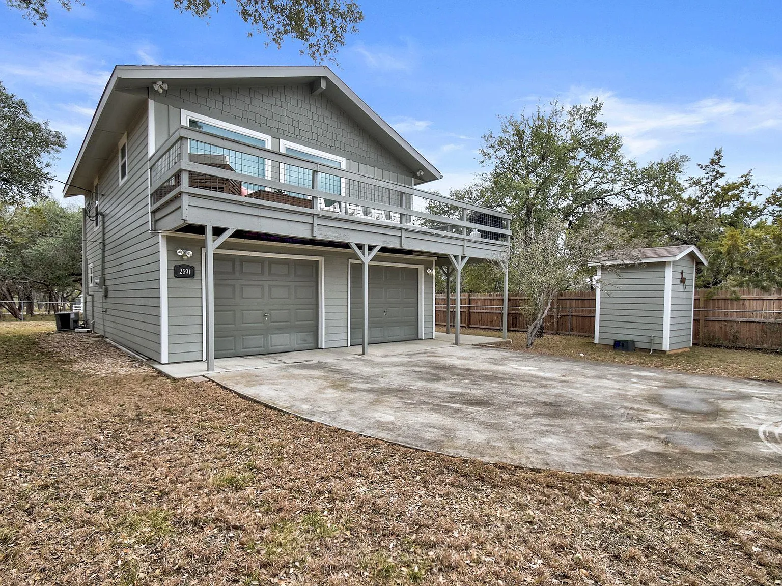3 bed, 2.0 bath, 1394 sqft, $2,500 — Photo 2