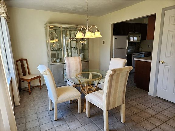 5th image of 1503 Alpen Strasse