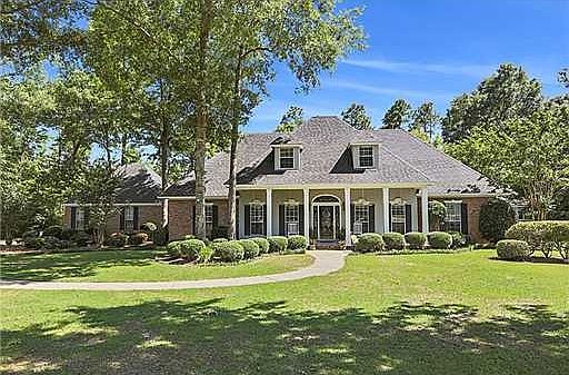 1st image of 15009 Laurelwood Dr