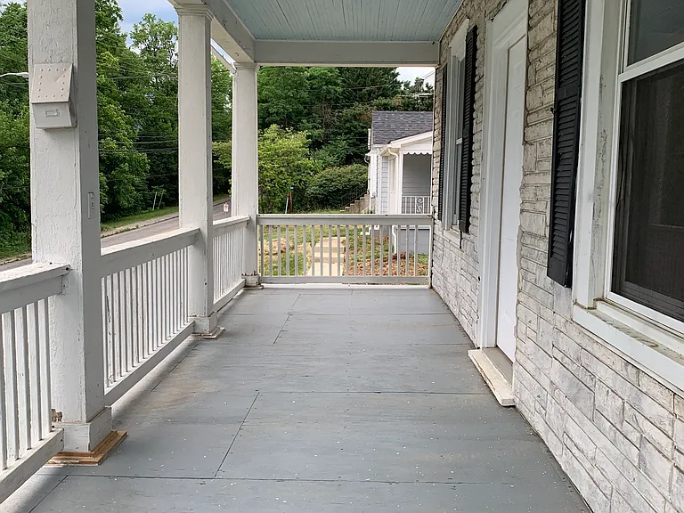 210 Craig Ave — Photo 9