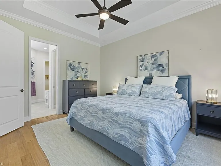 9475 Isla Bella Cir — Photo 25