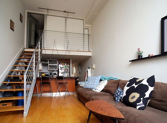 2nd image of 164 Scholes St #2L