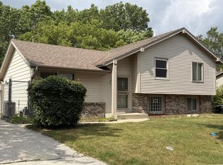 9812 W Darnel Ave, Milwaukee, WI 53224