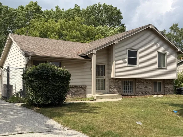 9812 W Darnel AVENUE, Milwaukee, WI 53224