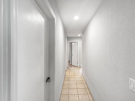 2nd image of 2441 Lake Jackson Cir
