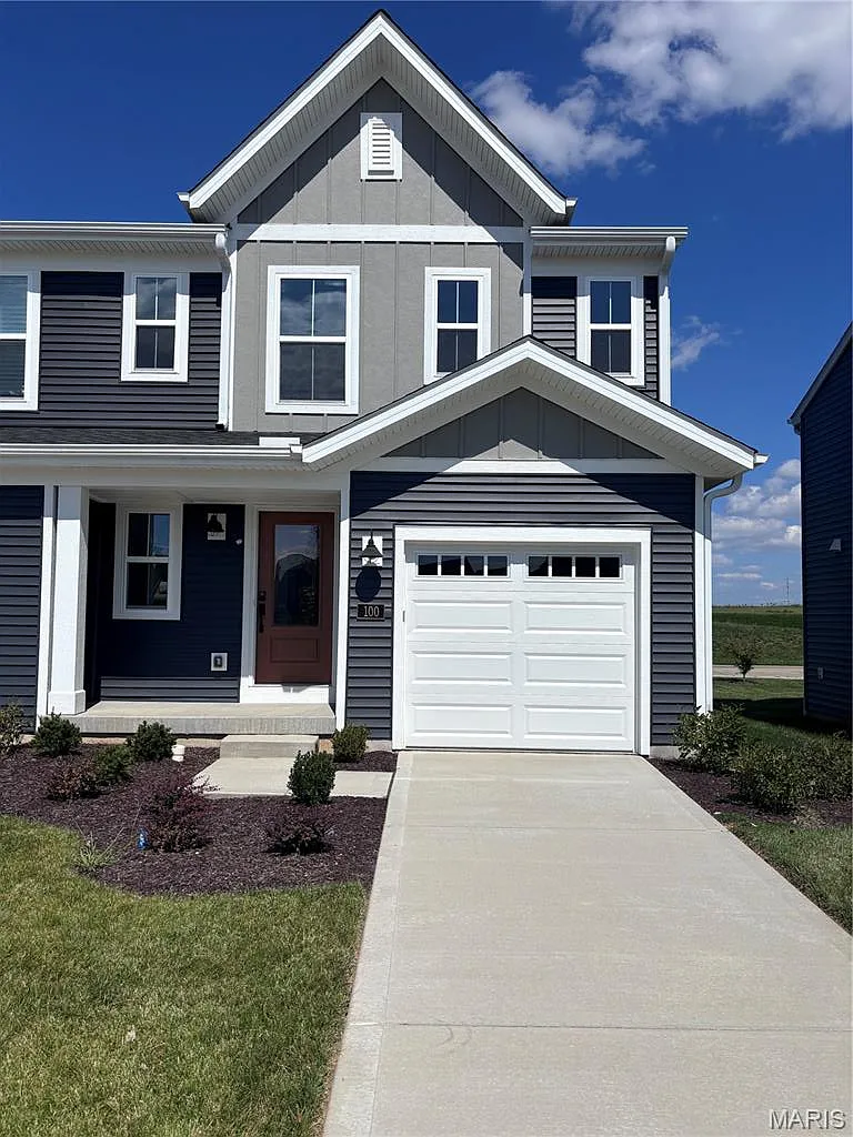 3 bed, 2.5 bath, 1363 sqft, $2,500 — Photo 1