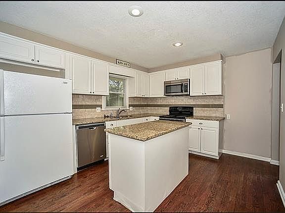 4th image of 511 E Leslie Dr