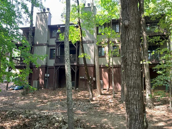 1304 Fairway Oaks, Waleska, GA 30183