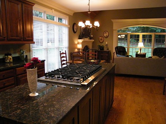 Kitchen/Keeping room