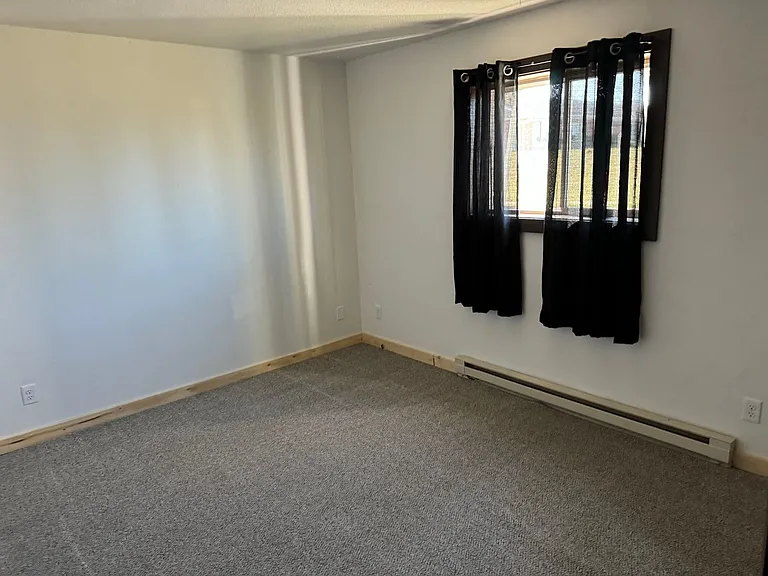 Crown Point Apartments — Photo 20