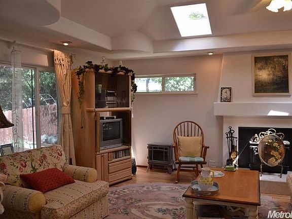 5th image of 1449 Lane Way