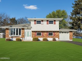 35 Vivian Court, Howell, NJ 07731