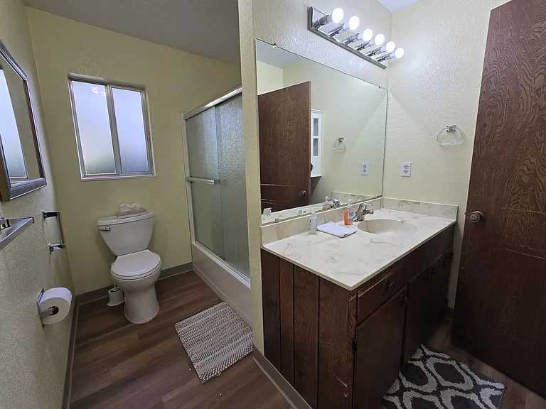 2812 Harrison Ave — Photo 13