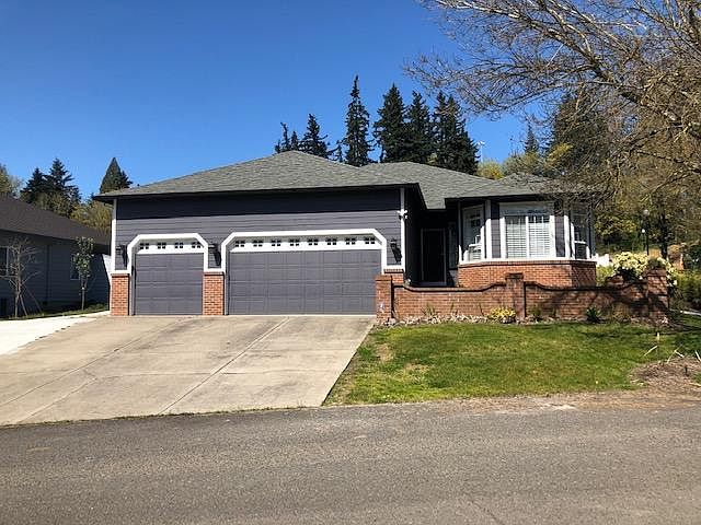 1st image of 11504 SE 26th Cir