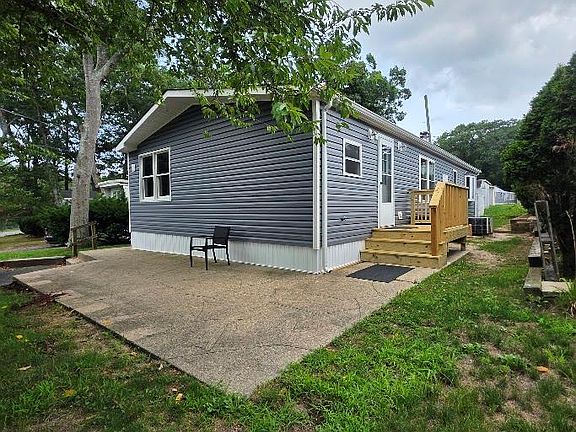 3rd image of 309-15 Fanning Boulevard